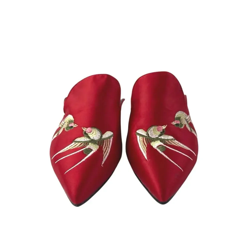 Veowalk Swallow Womens Red Embroidered Satin Pointed Toe Slip On Flats Size 7